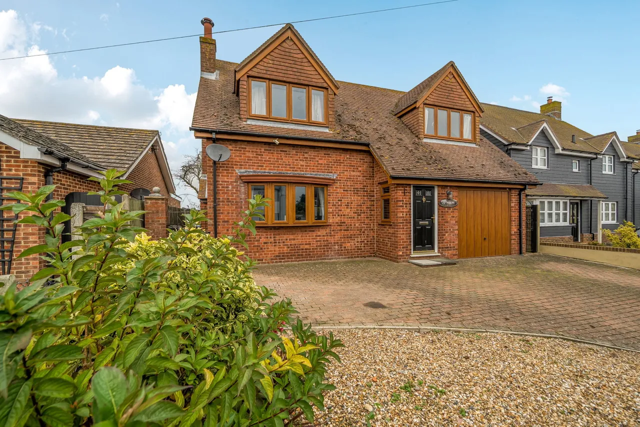 4 bed house for sale, Plumstone Road, Acol