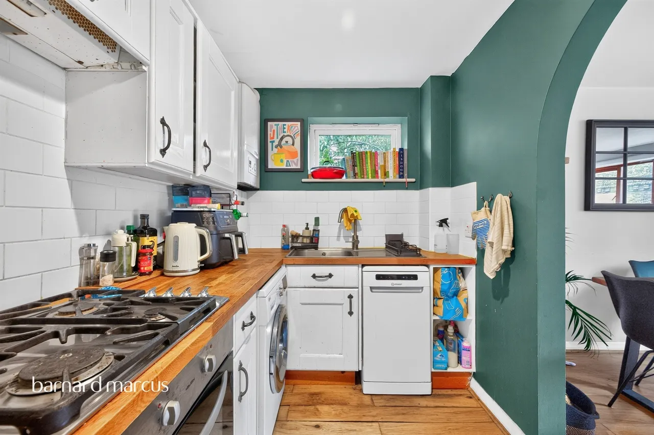 Brixton Station Road, London, SW9, photo 12