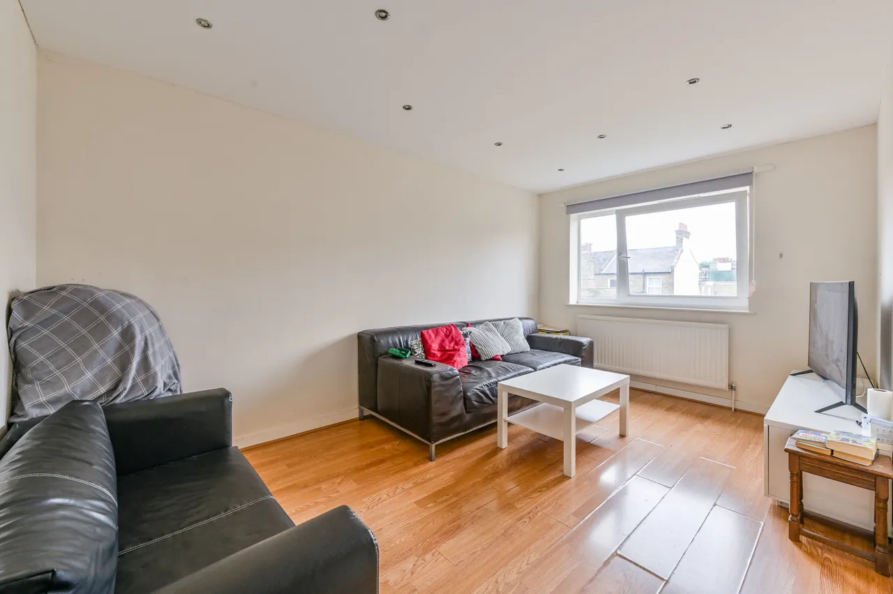 5 Trinity Court, 1a Croxley Road, London, photo 2