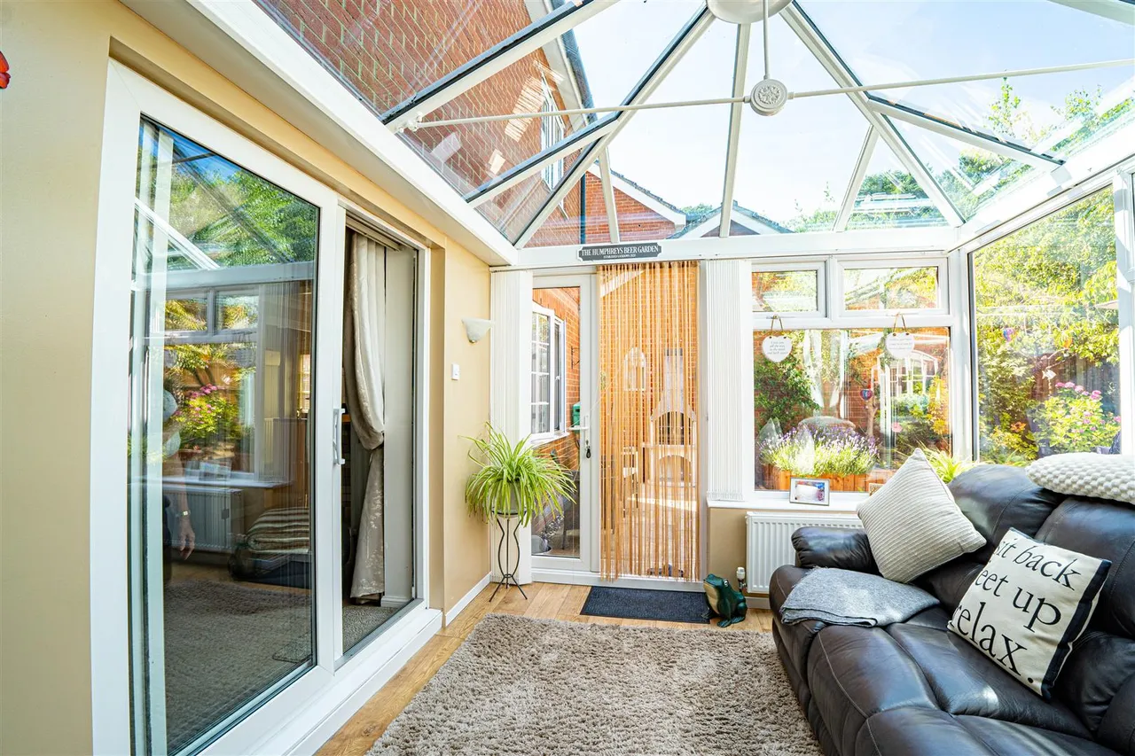 Celandine Drive, St. Leonards-On-Sea, photo 6