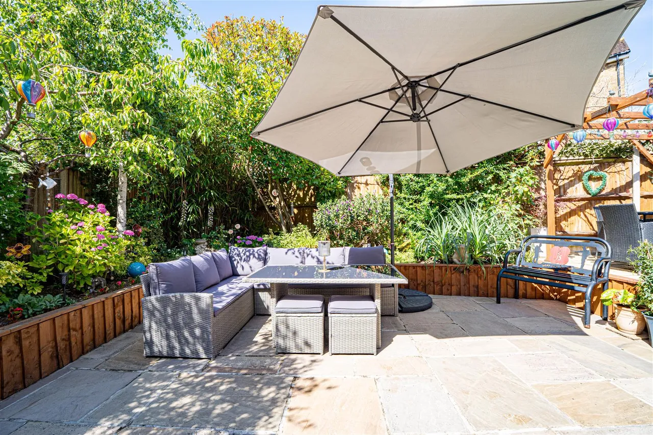 Celandine Drive, St. Leonards-On-Sea, photo 39