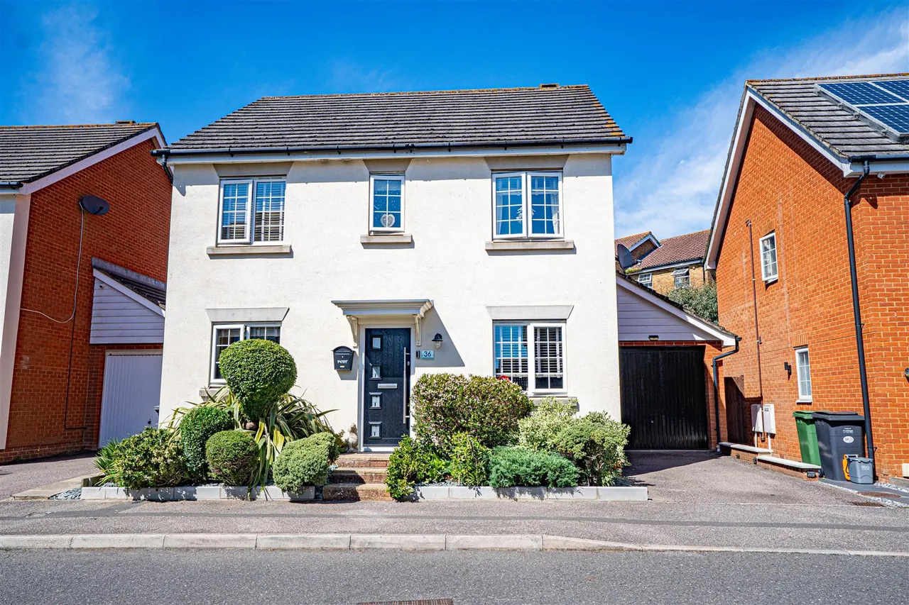 5 bed house for sale, Celandine Drive, St. Leonards-On-Sea
