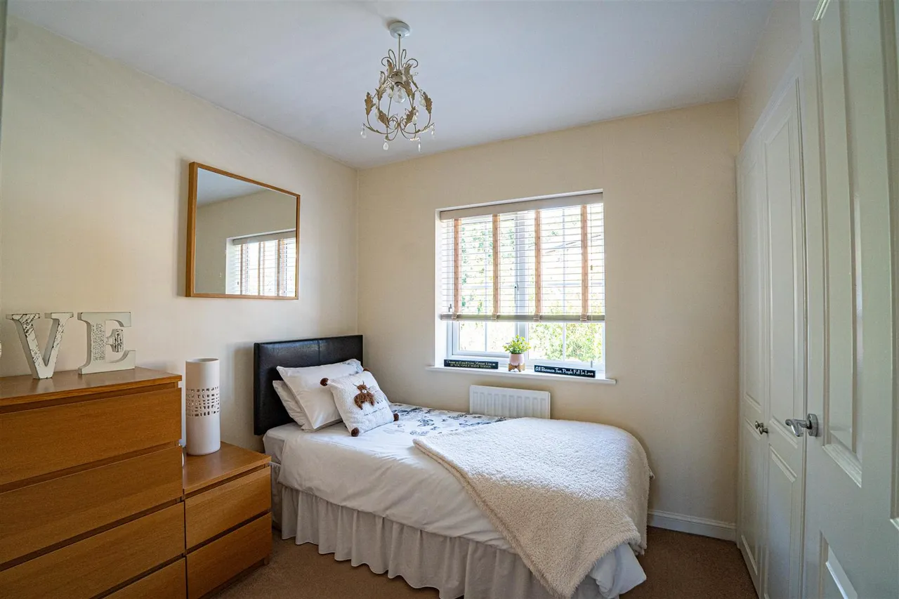 Celandine Drive, St. Leonards-On-Sea, photo 11