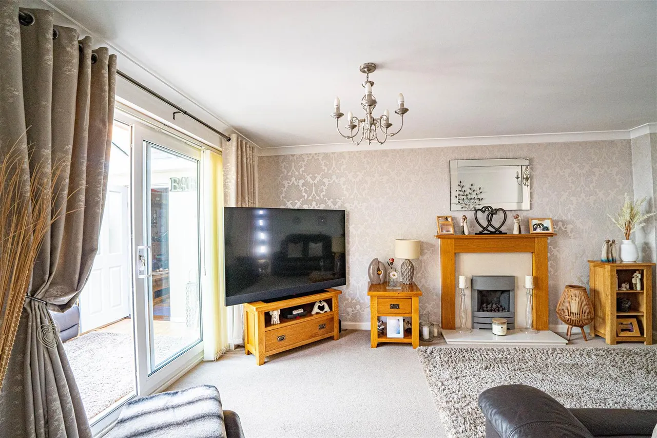 Celandine Drive, St. Leonards-On-Sea, photo 19