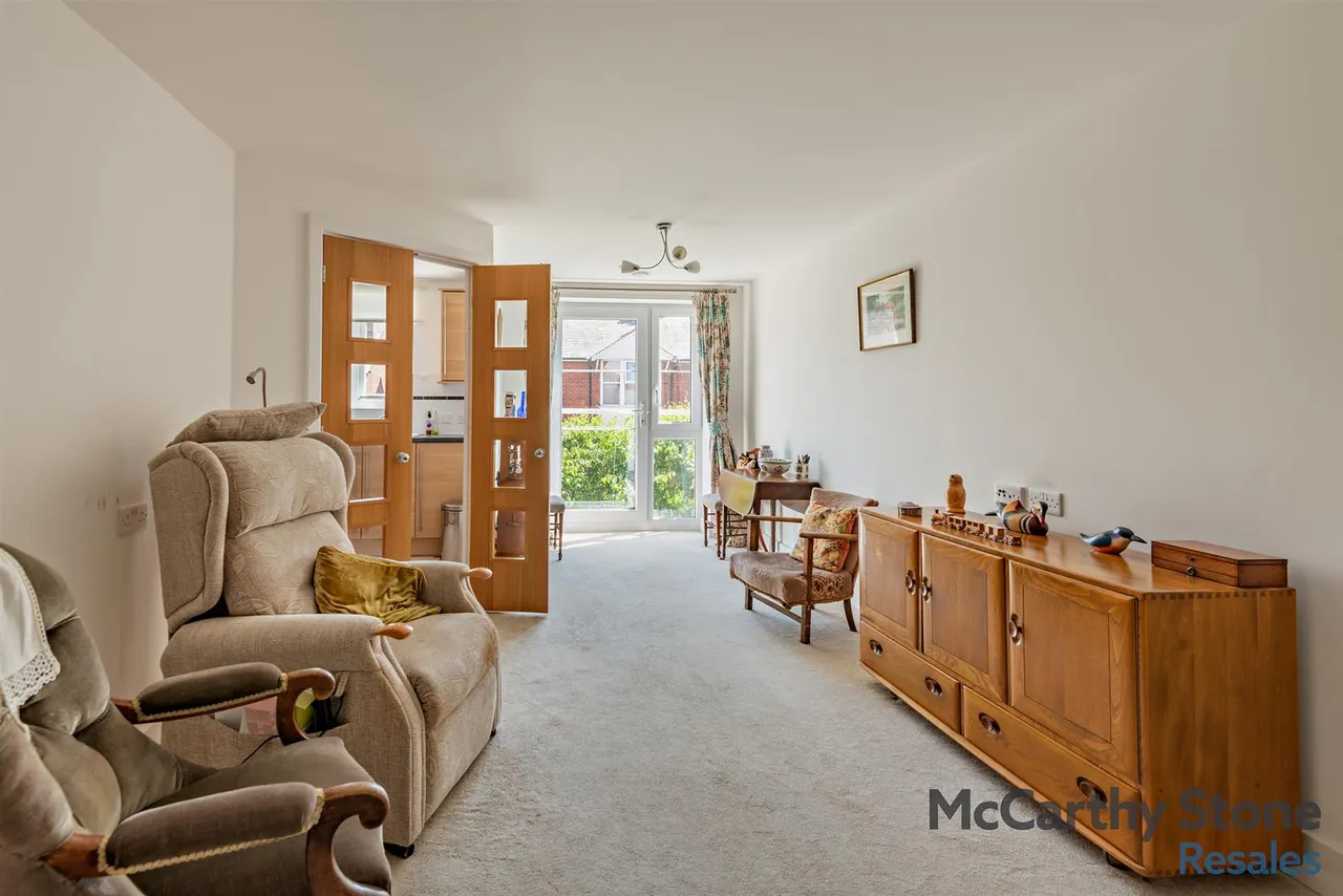 Old Park Road, Hitchin, SG5, photo 2