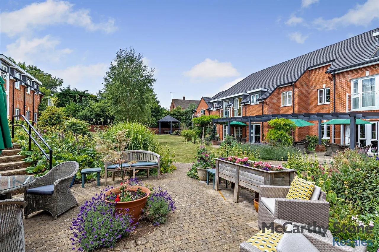 Old Park Road, Hitchin, SG5, photo 27