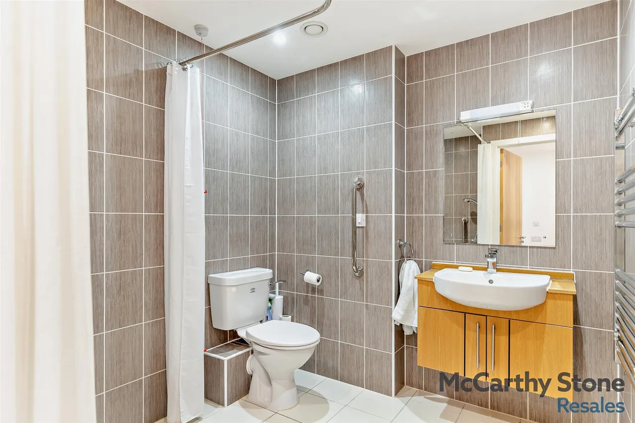 Old Park Road, Hitchin, SG5, photo 13