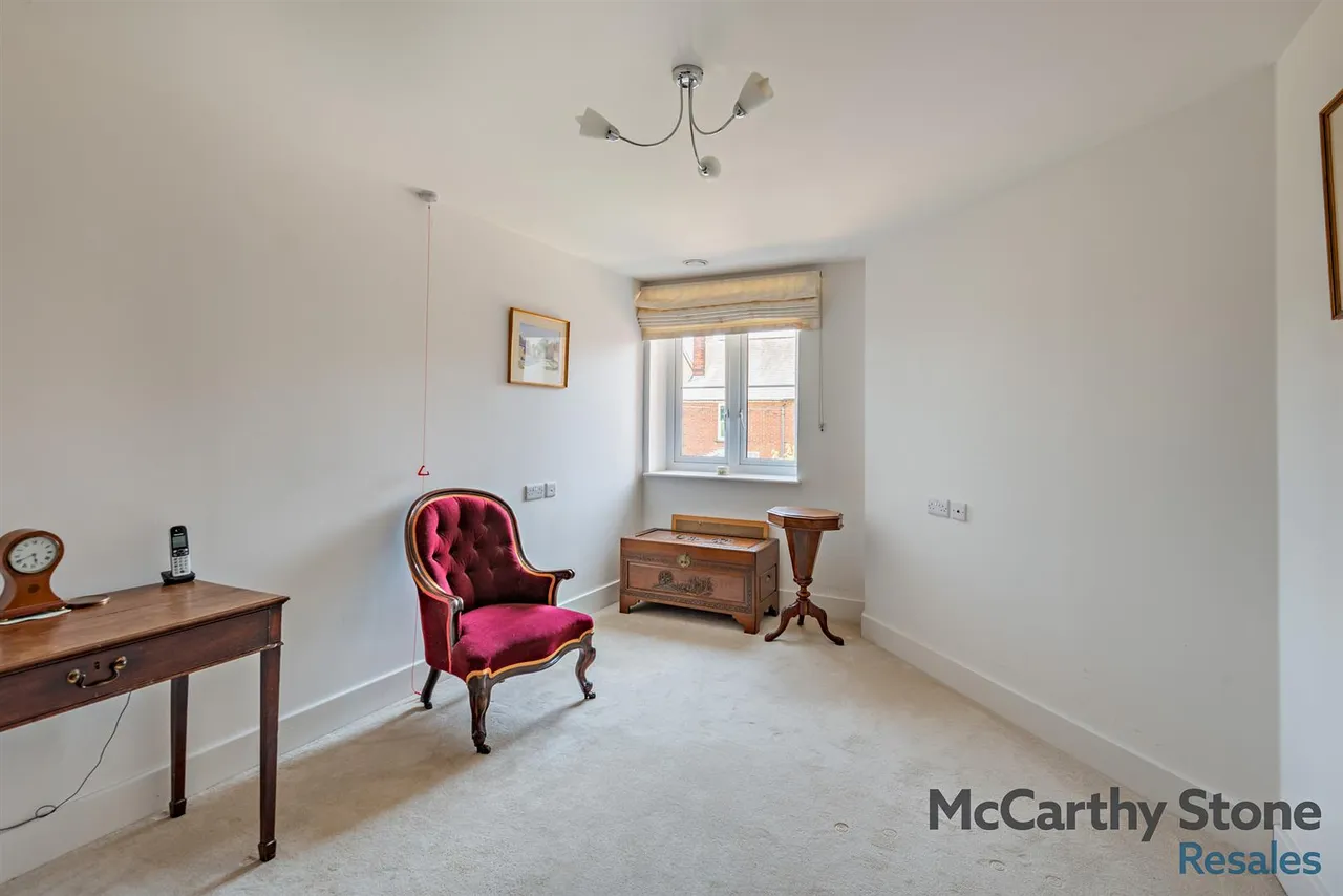 Old Park Road, Hitchin, SG5, photo 10
