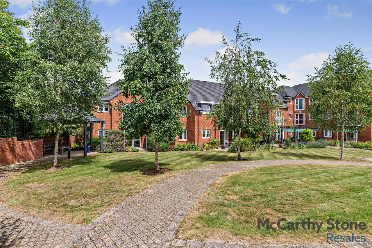 Old Park Road, Hitchin, SG5, photo 15