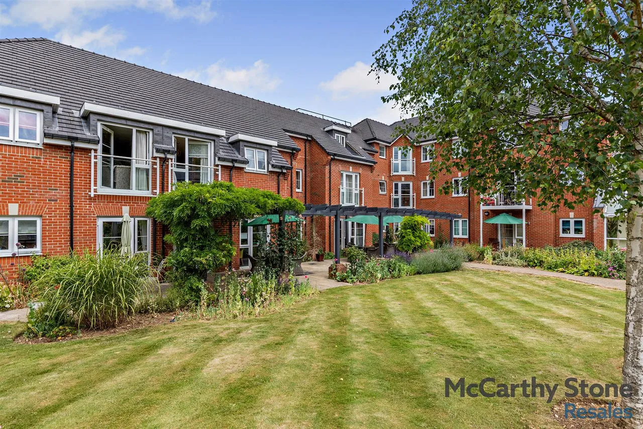 Old Park Road, Hitchin, SG5, photo 16