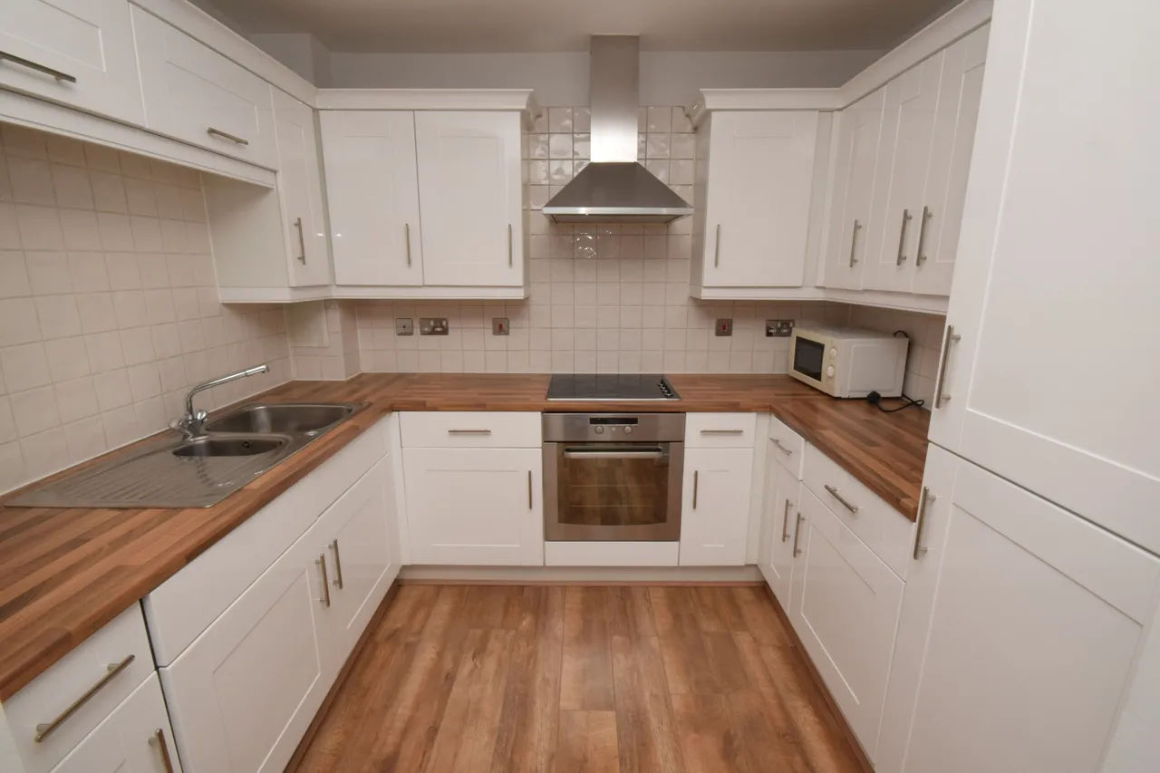 Parkhouse Court, Hatfield, AL10, photo 2