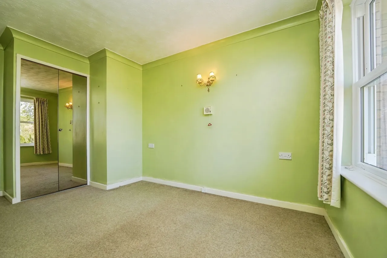 Pittville Circus Road, Cheltenham, GL52, photo 5