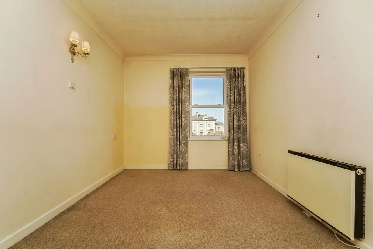Pittville Circus Road, Cheltenham, GL52, photo 7