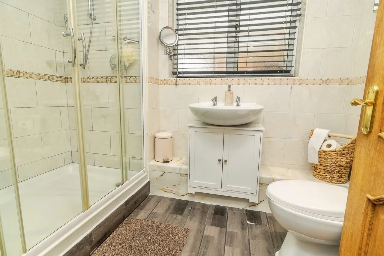 Harcourt, Bradwell, Milton Keynes, Buckinghamshire, MK13, photo 15