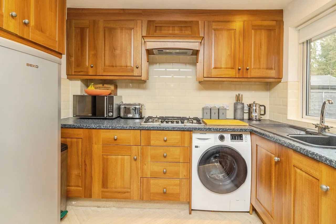 Harcourt, Bradwell, Milton Keynes, Buckinghamshire, MK13, photo 8