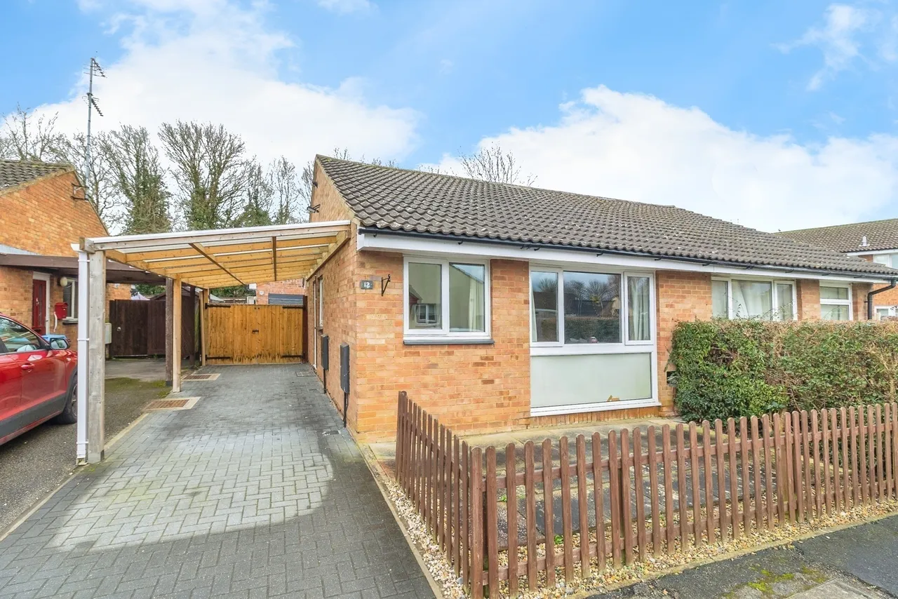 1 bed house for sale — Harcourt, Bradwell, Milton Keynes, Buckinghamshire, MK13