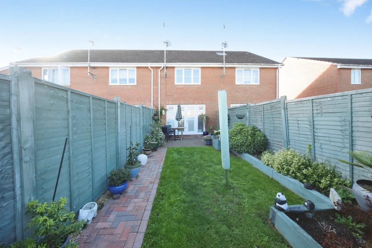 Verde Close, Luton, LU2, photo 18