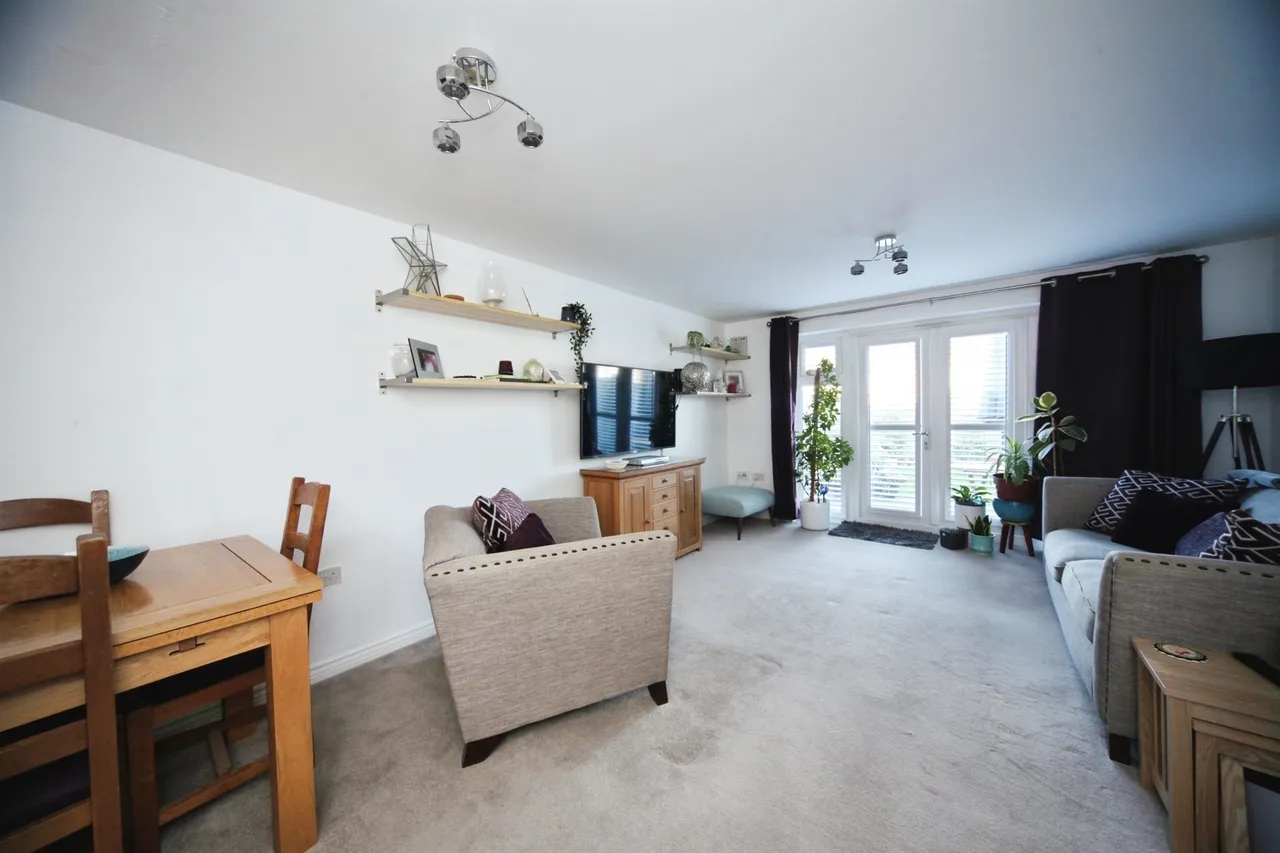 Verde Close, Luton, LU2, photo 8