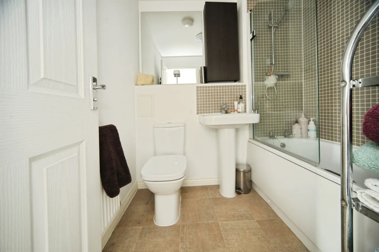 Verde Close, Luton, LU2, photo 15