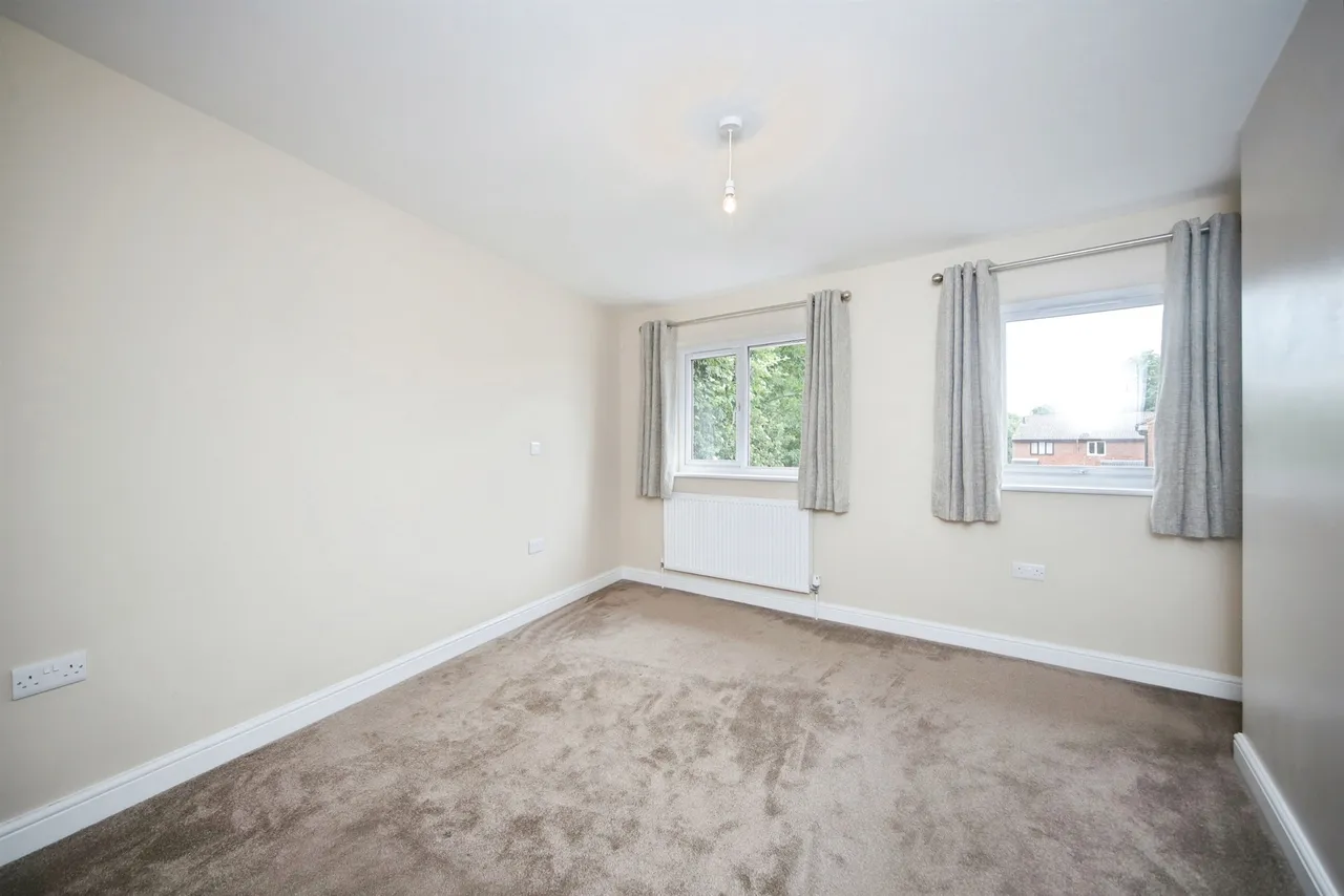 Witham Close, Taunton, photo 11