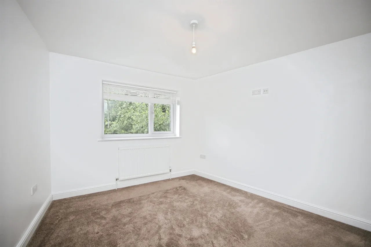 Witham Close, Taunton, photo 12