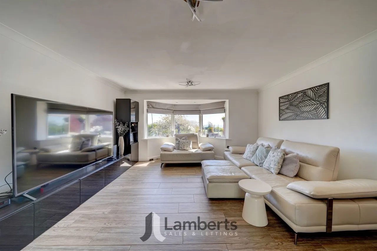 Shellfield House, 1a Sambourne Lane, Redditch, photo 3