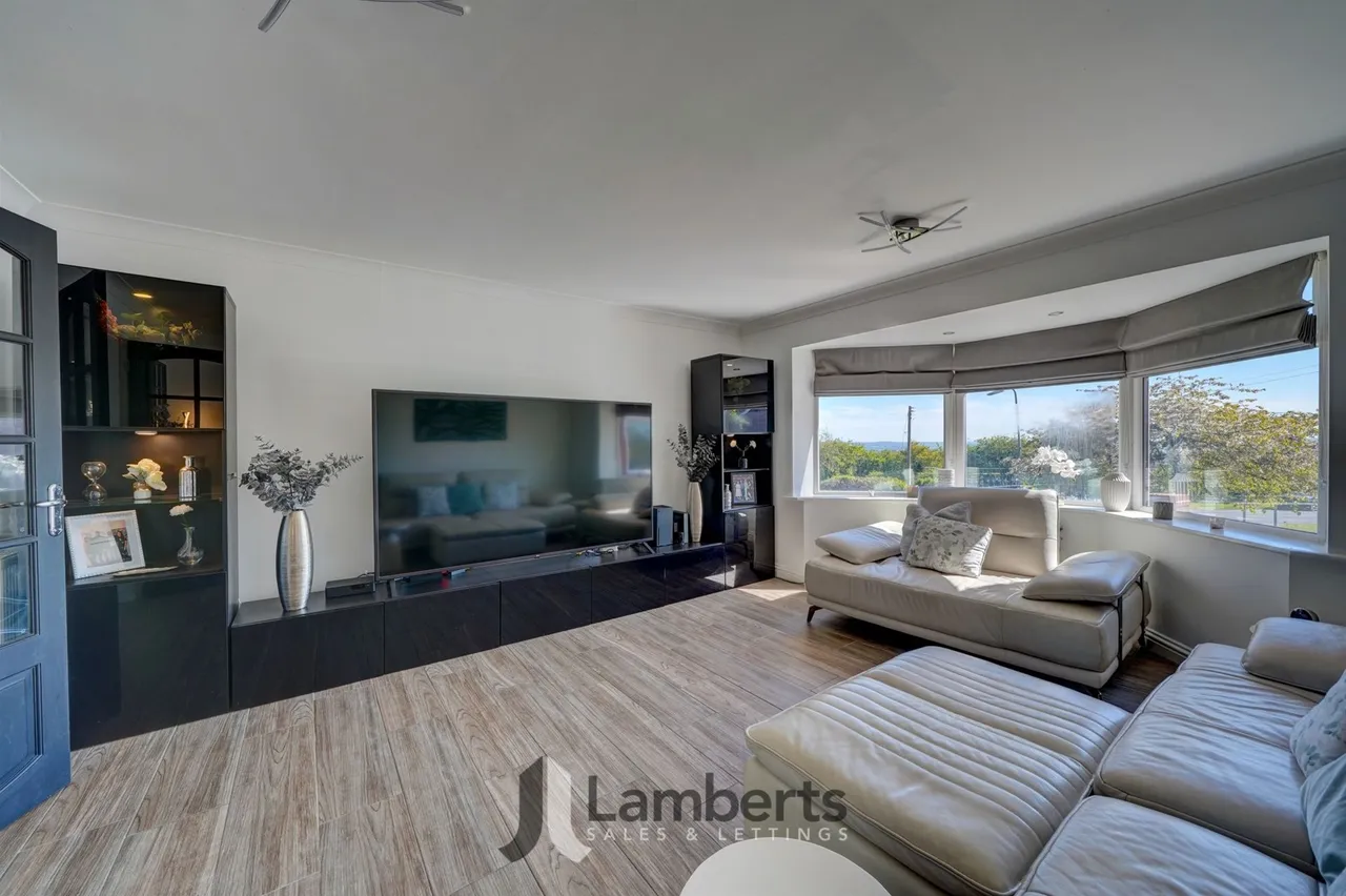 Shellfield House, 1a Sambourne Lane, Redditch, photo 8
