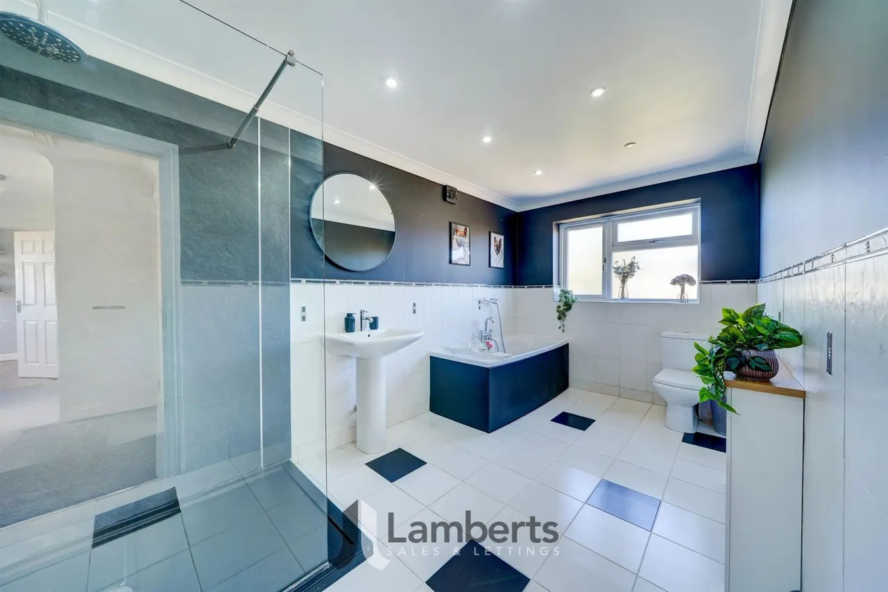 Shellfield House, 1a Sambourne Lane, Redditch, photo 17