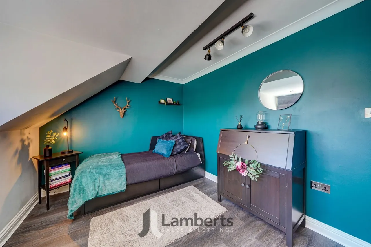 Shellfield House, 1a Sambourne Lane, Redditch, photo 32