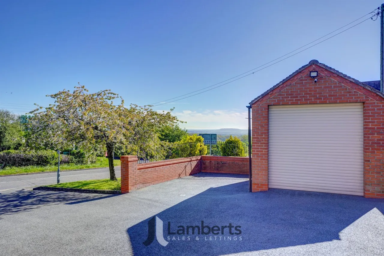 Shellfield House, 1a Sambourne Lane, Redditch, photo 37