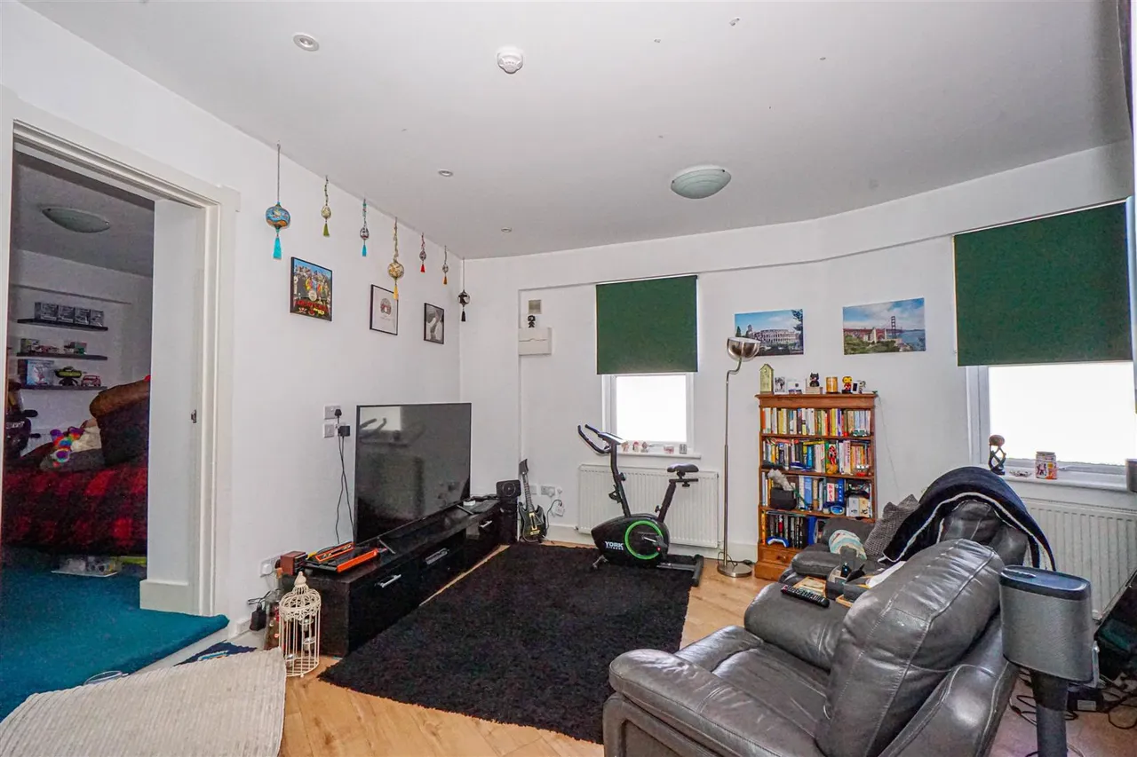 Priory Road, Hastings, photo 9