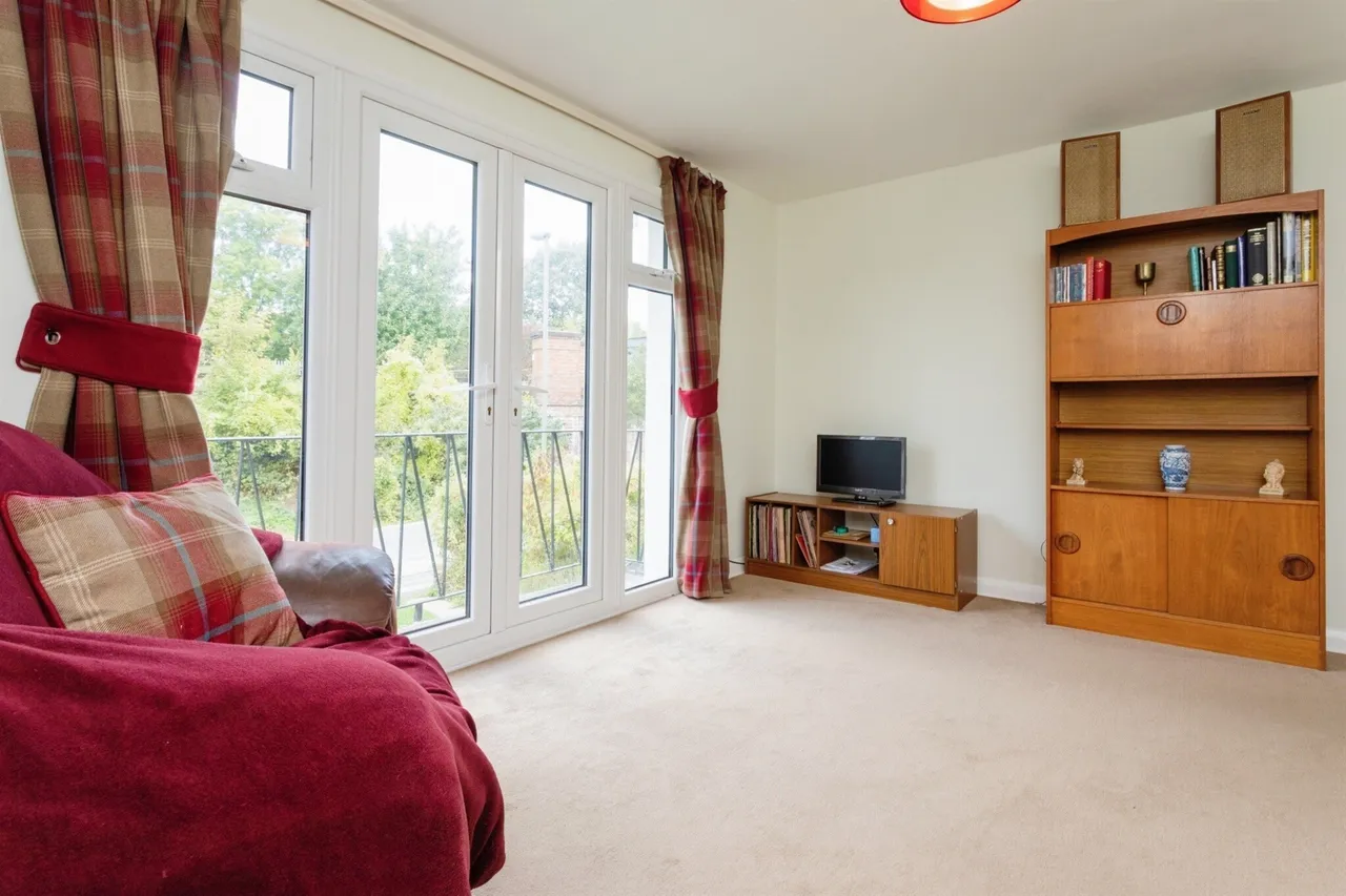Nutfield Road, Merstham, Redhill, photo 3