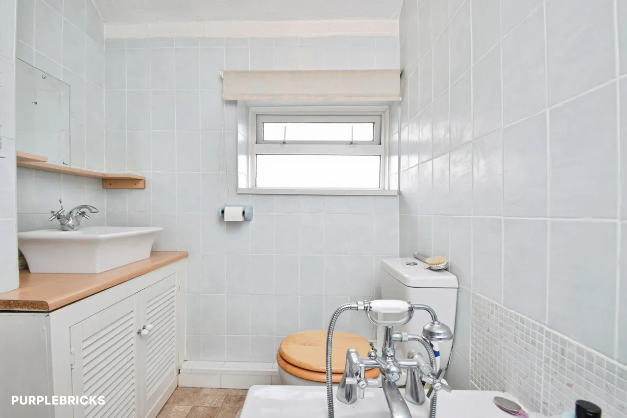 Grant Street, Llanelli, SA15, photo 32