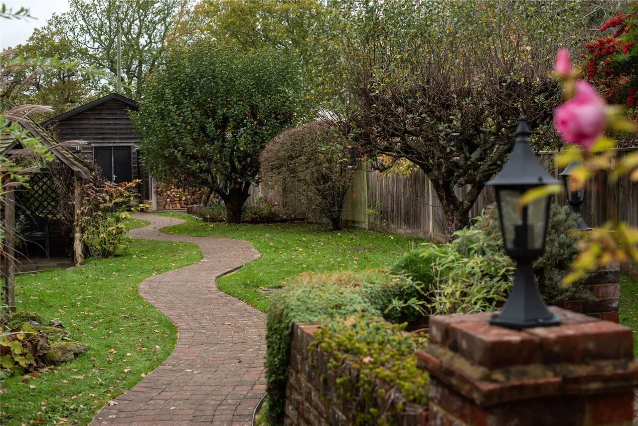 Hogspudding Lane, Newdigate, RH5, photo 6