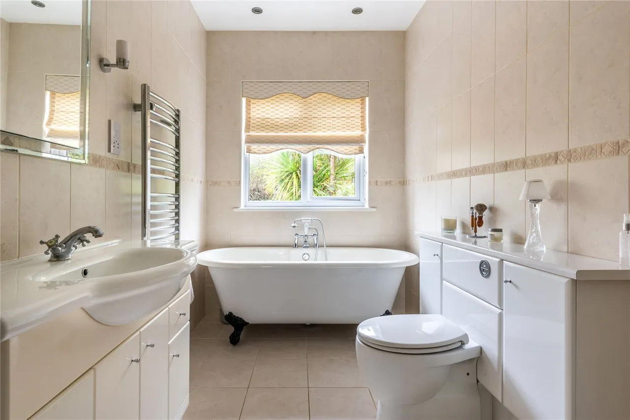 Hogspudding Lane, Newdigate, RH5, photo 9