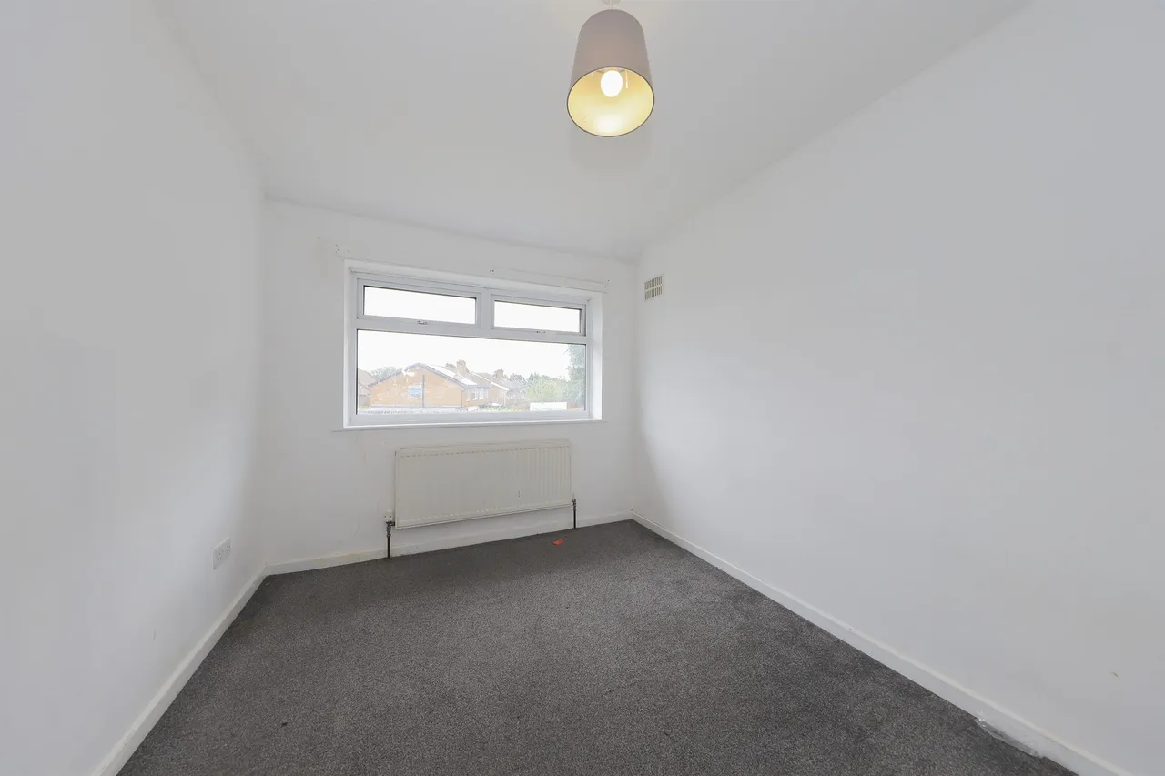 Shaw Road, Bilston, WV14, photo 9