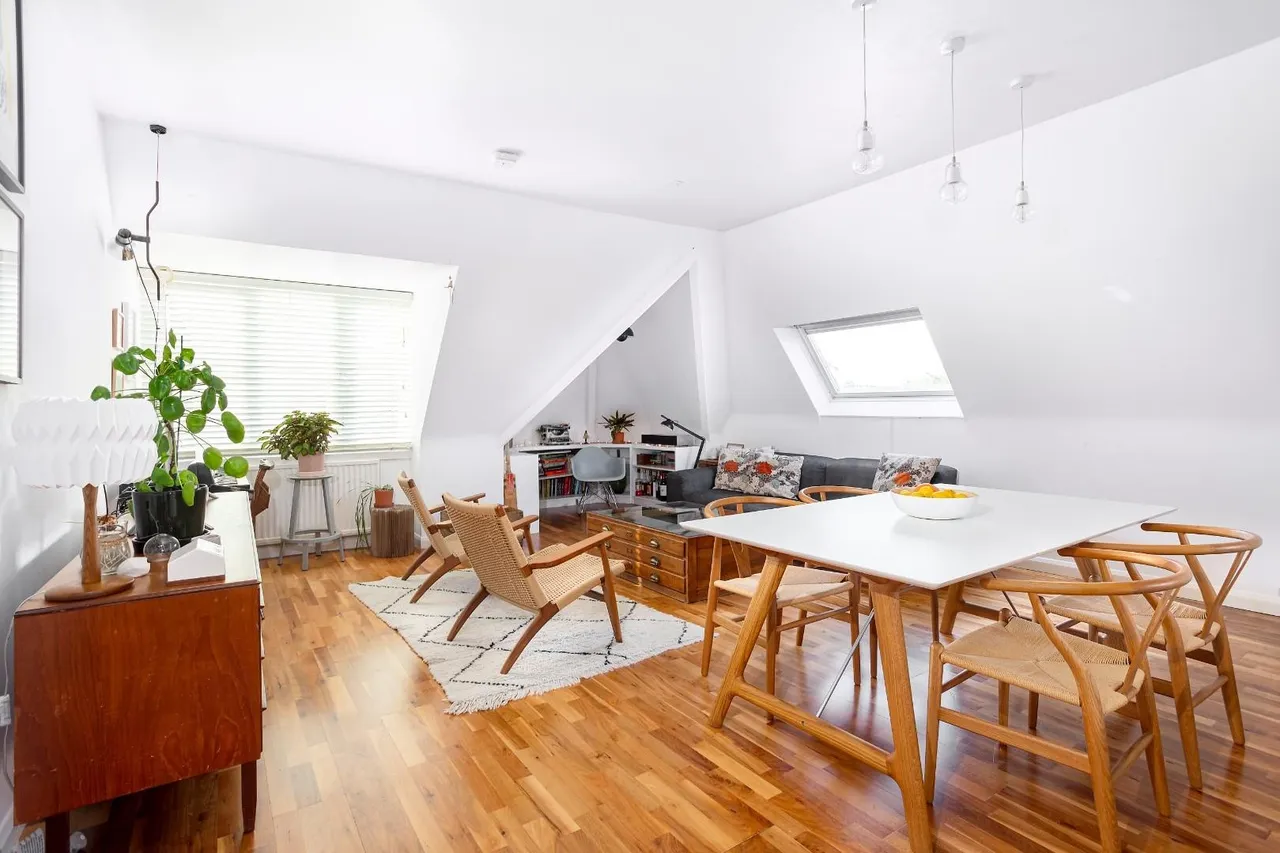 2 bed flat to rent — Eton Avenue Belsize Park, London NW3 3EU