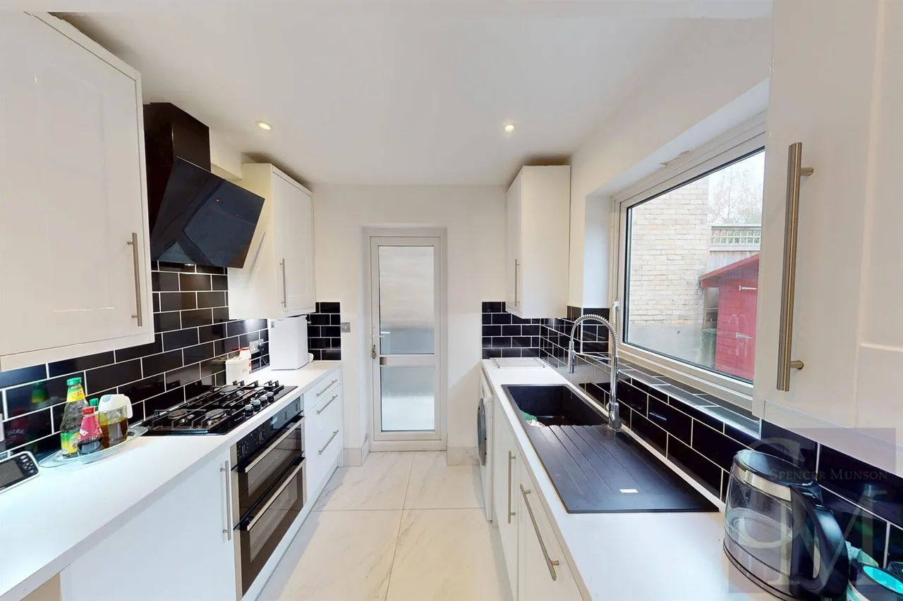 Princes Road, Buckhurst Hill, IG9, photo 3