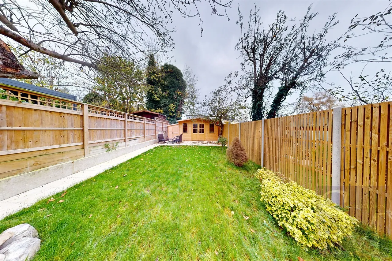 Princes Road, Buckhurst Hill, IG9, photo 18