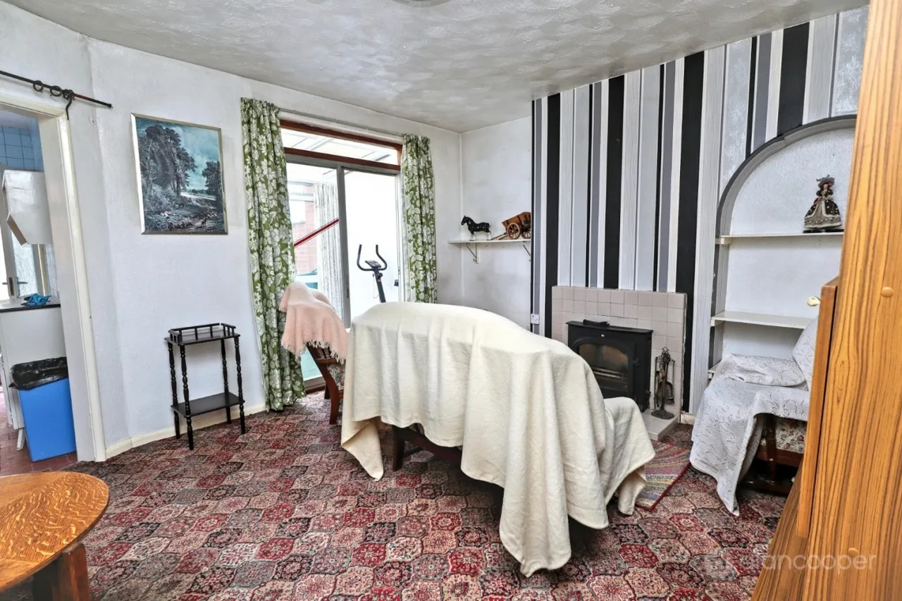 Oakdene Crescent, Weddington, CV10, photo 4