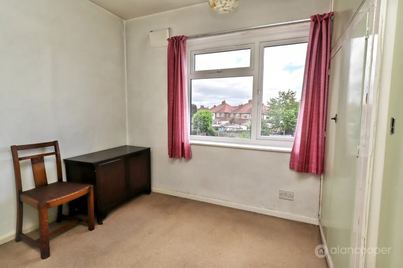 Oakdene Crescent, Weddington, CV10, photo 15