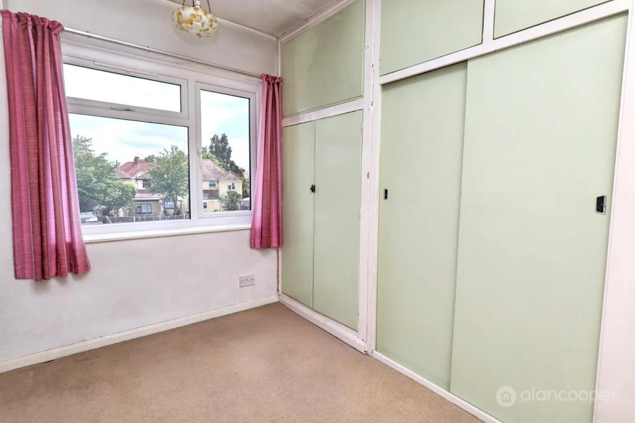 Oakdene Crescent, Weddington, CV10, photo 14