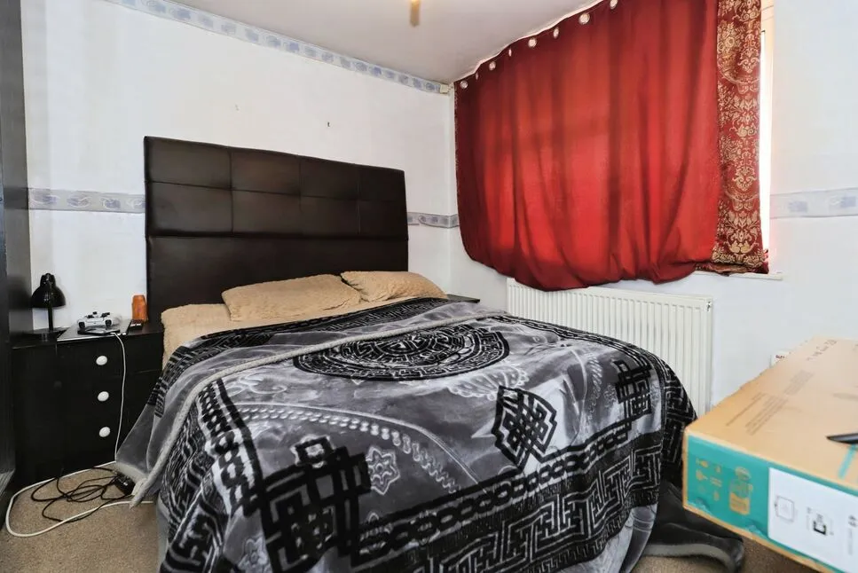 Woodford Close, Wolverhampton, West Midlands, WV9, photo 8