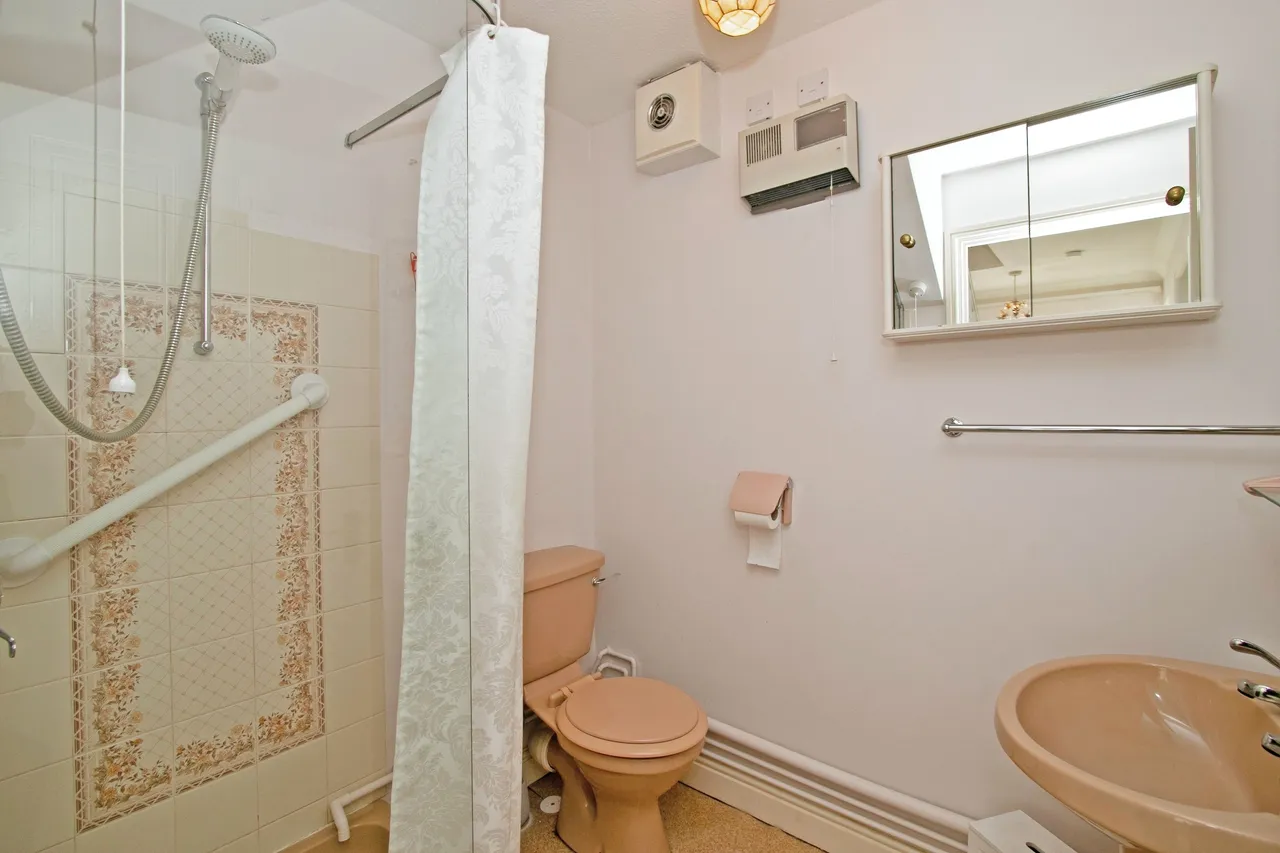 Penhaligon Court, Truro, TR1, photo 10