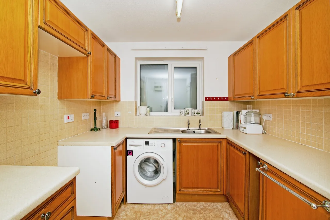 Penhaligon Court, Truro, TR1, photo 5