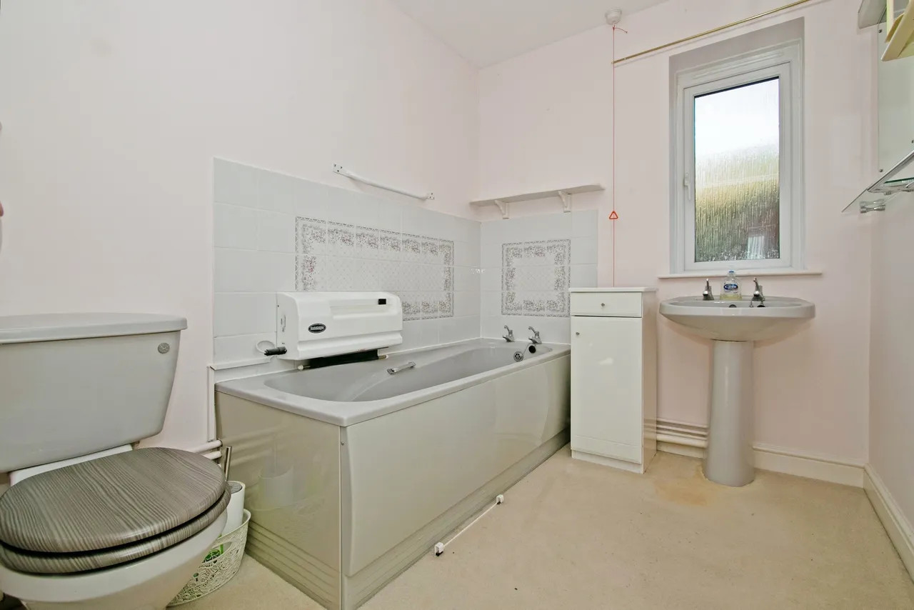 Penhaligon Court, Truro, TR1, photo 8