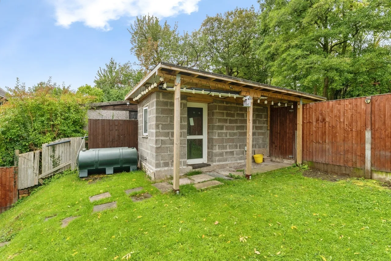Corwen Road, Pontblyddyn, CH7, photo 23