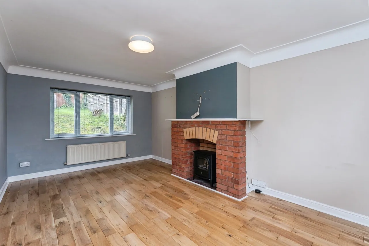 Corwen Road, Pontblyddyn, CH7, photo 4