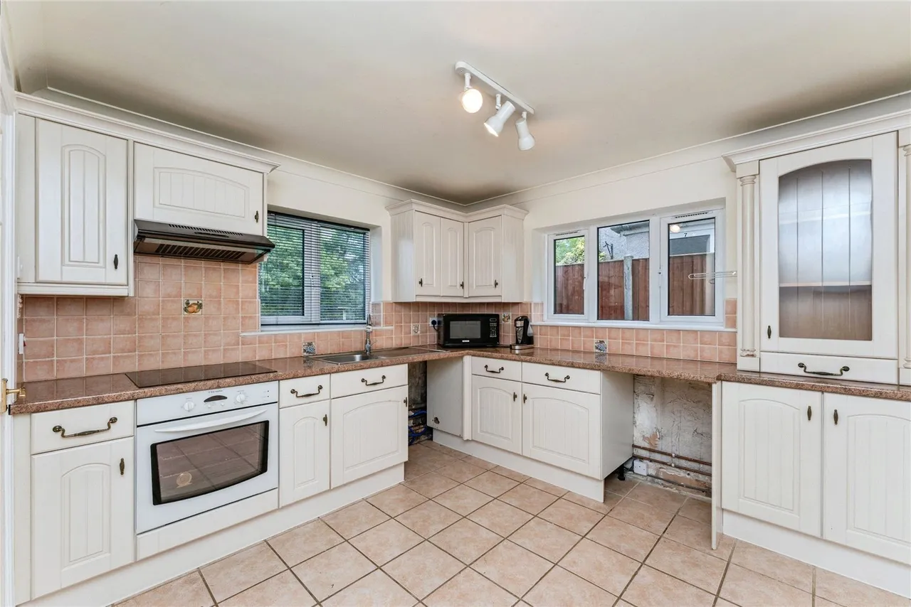 Corwen Road, Pontblyddyn, CH7, photo 9