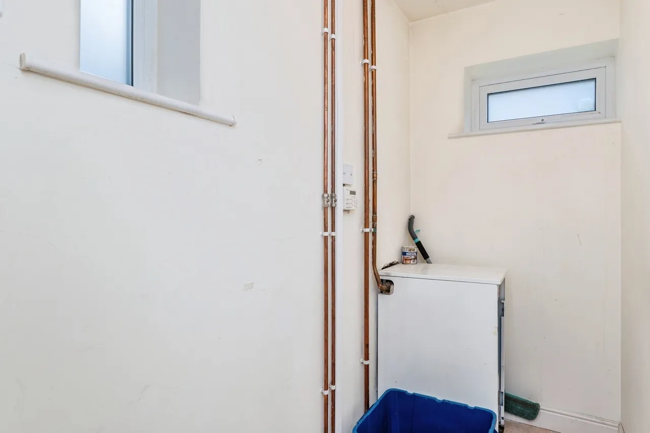 Corwen Road, Pontblyddyn, CH7, photo 11